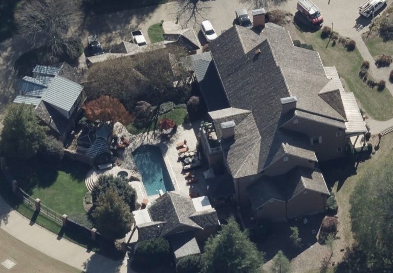 Travis Tritt House The Pad Urban Splatter