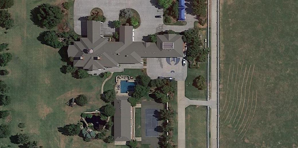 Bob Funk House The Yukon Villa Urban Splatter