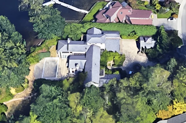 Ichiro Suzuki house