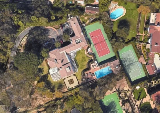 Jaclyn Smith house