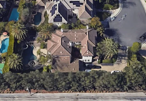 Dexter Holland house