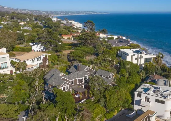 Gillian Anderson house