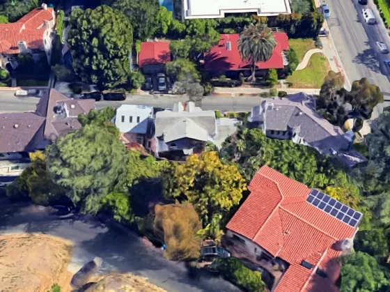 Lauren Graham House