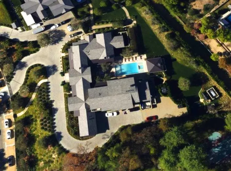 Khloe Kardashian House
