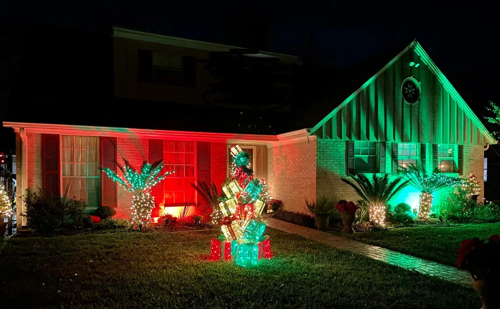 Sparkling Christmas Light Show 2023 Urban Splatter